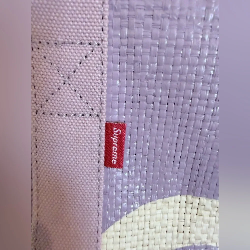 Supreme Raffia Tote - Picture 4 of 8